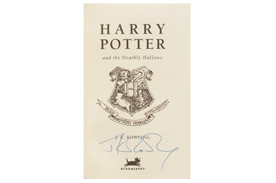 Lot 68 - Rowling: Harry Potter Novels. 7 vols. All signed. boxed.