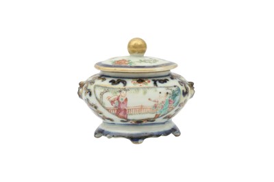 Lot 198 - A SMALL CHINESE FAMILLE ROSE JAR AND COVER.