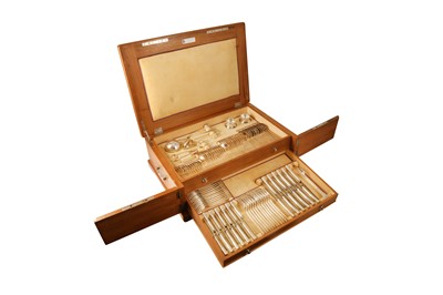 Lot 319 - A cabinet fitted early 20th century Austrian 800 and 750 standard silver table service of flatware / canteen, Vienna circa 1910 by Karl Müller (active 1883-1915)