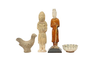 Lot 555 - FOUR CHINESE EARLY POTTERY ITEMS.