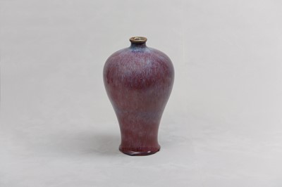 Lot 100 - A CHINESE FLAMBÉ-GLAZED VASE, MEIPING.