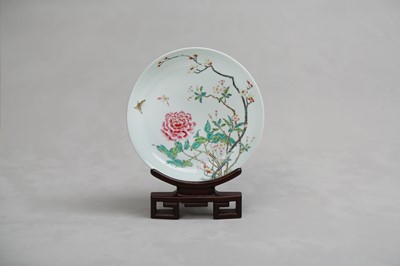 Lot 254 - A CHINESE FAMILLE-ROSE 'FLOWER' DISH.