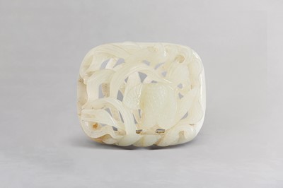 Lot 184 - A CHINESE RETICULATED JADE ‘CRANE’ PLAQUE.