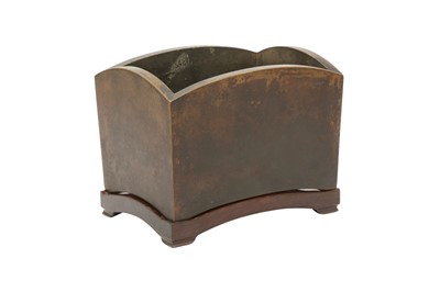Lot 789 - A CHINESE RECTANGULAR-SECTION BRONZE INCENSE BURNER.