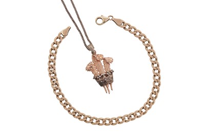 Lot 2 - A TWO COLOUR PENDANT NECKLACE TOGETHER WITH A BRACELET