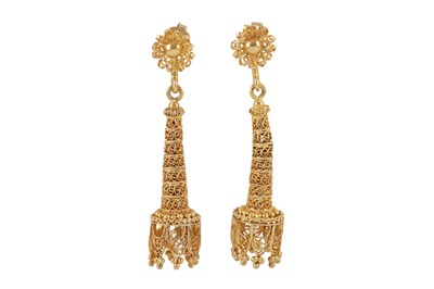 Lot 44 - A pair of pendent filigree earrings