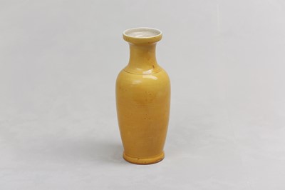 Lot 20 - A CHINESE YELLOW-GLAZED VASE.