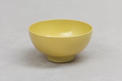 Lot 75 - A CHINESE LEMON YELLOW-GLAZED BOWL.