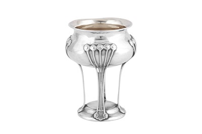 Lot 433 - A George V ‘Arts and Crafts’ sterling silver footed bowl, Birmingham 1917 probably by Sanders and Mackenzie