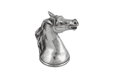 Lot 67 - A late 19th century Dutch or German silver stirrup cup