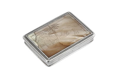 Lot 7 - A George I Britannia standard silver and mother of pearl snuff box, London 1715 by Thomas Head I (reg. 17th Jan 1716)
