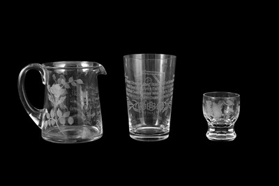 Lot 264 - A SCOTTISH ENGRAVED GLASS JUG, 20TH CENTURY
