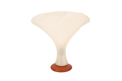 Lot 366 - A GLASS TABLE LAMP, 20TH CENTURY
