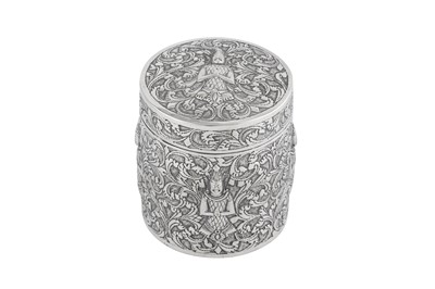 Lot 189 - An early 20th century Siamese (Thai) silver cigarette box, probably Bangkok circa 1920 by Mei He