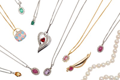 Lot 52 - A GROUP OF JEWELLERY