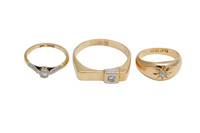 Lot 40 - THREE DIAMOND RINGS