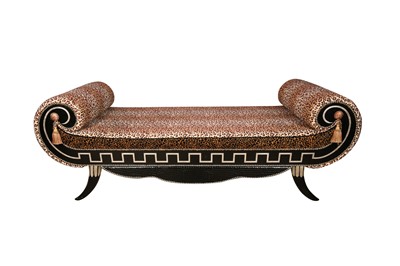 Lot 412 - A CONTEMPORARY ITALIAN BLACK LACQUERED DAYBED