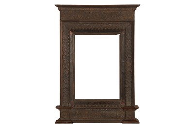 Lot 103 - AN ITALIAN LATE 18TH - EARLY 19TH CENTURY CARVED AND POLYCHROME TARBERNACLE FRAME