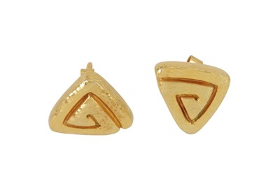 Lot 132 - Zolotas Ι A pair of earrings