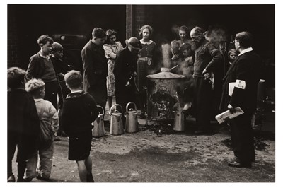 Lot 318 - George Rodger (1908-1995)