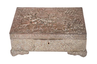 Lot 131 - A REPOUSSE WORK SILVER PLATED JEWELLERY BOX