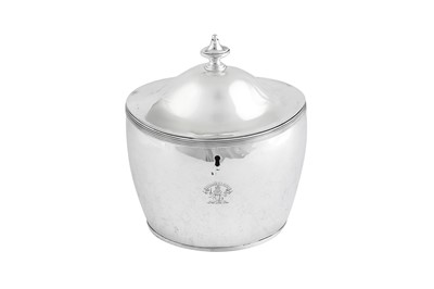 Lot 567 - A George III Scottish sterling silver tea caddy, Edinburgh 1797 by William Patrick Cunningham
