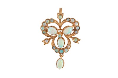 Lot 212 - AN OPAL BROOCH/PENDANT