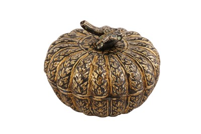 Lot 188 - A late 19th / early 20th century Siamese (Thai) silver gilt niello small box, Bangkok or Nakon Sri Thammarat circa 1900