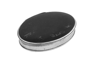 Lot 3 - A George I unmarked silver mounted tortoiseshell snuff box, circa 1720