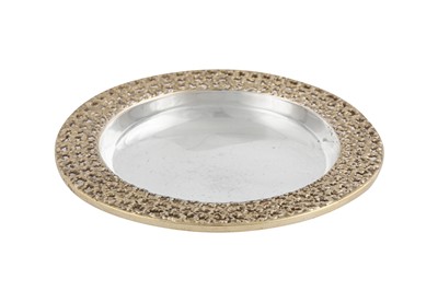 Lot 444 - An Elizabeth II modernist parcel gilt sterling silver nuts dish, London 1971 by Stuart Devlin
