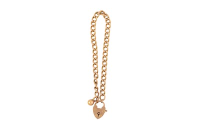 Lot 249 - A CURB LINK BRACELET