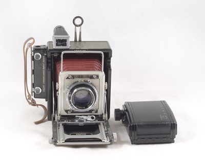 Lot 30 - A Graflex Century Graphic 2 1/4" x 3 1/4" Plate Camera.