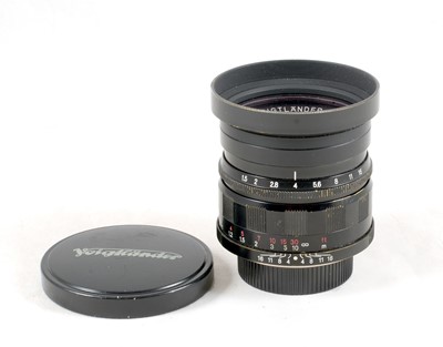 Lot 316 - Black Voigtlander 50mm f1.5 Screw Mount Nokton Lens.