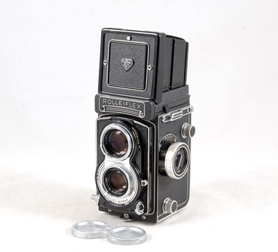 Lot 231 - A Rolleiflex T 120 TLR Camera.