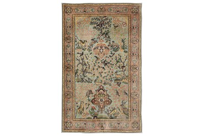 Lot 511 - A FINE INDIAN RUG