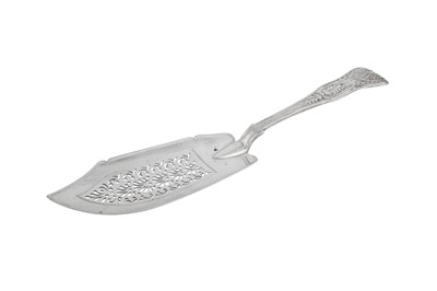 Lot 400 - A George IV sterling silver fish slice, London 1823 by William Chawner