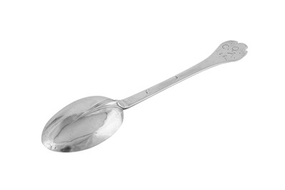 Lot 420 - A Charles II sterling silver spoon, London dated 1684 by Lawrence Coles