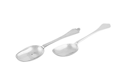 Lot 417 - A William and Mary silver spoon, probably London circa 1690, marks obliterated