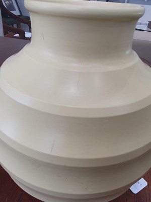 Lot 31 - KEITH MURRAY (NEW ZEALAND-BRITAIN 1892-1921) FOR WEDGWOOD