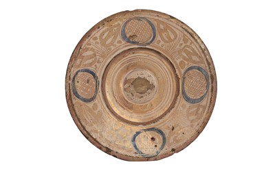 Lot 806 - A HISPANO-MORESQUE COBALT BLUE AND COPPER LUSTRE-PAINTED POTTERY CHARGER
