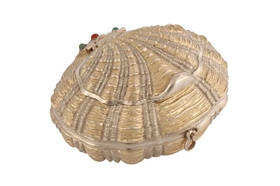 Lot 53 - A large late - 20th century Italian parcel gilt 800 standard silver compact or purse, marked Stefani