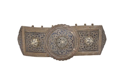 Lot 728 - A LATE OTTOMAN NIELLOED WHITE METAL BELT BUCKLE