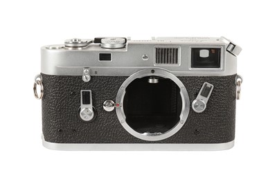 Lot 167 - A Leica M4 Rangefinder Camera Body