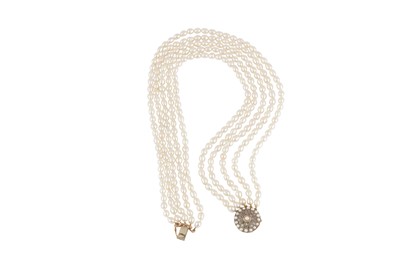 Lot 66 - A FRESHWATER PEARL CHOKER