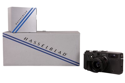 Lot 295 - A Hasselblad Xpan Panoramic Rangefinder Camera
