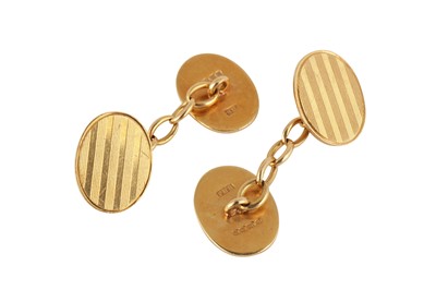 Lot 48 - A PAIR OF CUFFLINKS