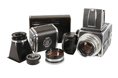 Lot 290 - A Hasselblad 500c Medium Format Camera Outfit