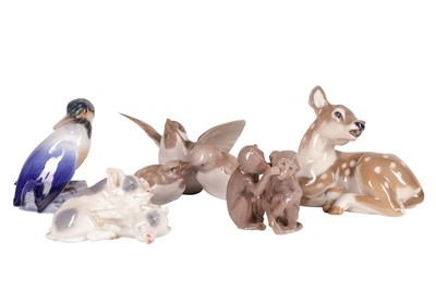 Lot 223 - A COPENHAGEN DEER 1965 AND PIGS, C.1969-74, B&G KINGFISHER, BIRDS AND MONKEYS, C.1970-83