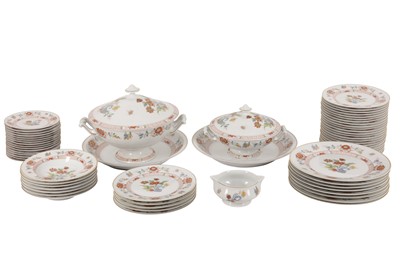 Lot 215 - A HAVILAND LIMOGES TEA AND DINNER SERVICE
