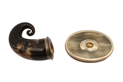 Lot 1157 - A VICTORIAN SCOTTISH UNMARKED SILVER MOUNTED HORN SNUFF MULL, CIRCA 1880